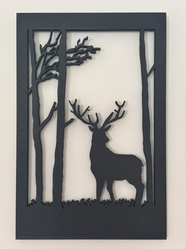 cerf dans la forêt